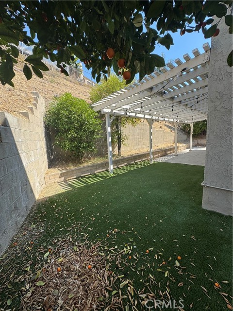 2705 E Melissa Street, West Covina CA: https://media.crmls.org/medias/db5b97d5-eaab-462f-8304-a8a51f892a99.jpg