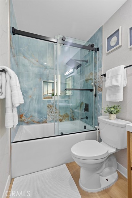 Detail Gallery Image 13 of 43 For 16782 Heritage Ln, Huntington Beach,  CA 92647 - 4 Beds | 2 Baths