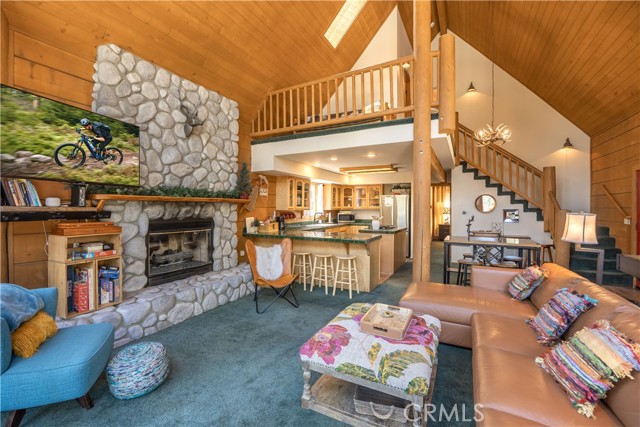 42816 Monterey Street, Big Bear Lake CA: https://media.crmls.org/medias/db5c6e86-98ad-431e-bee6-cfba68fe73c4.jpg