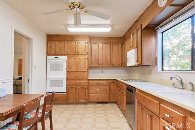 Detail Gallery Image 15 of 53 For 142 S Lassen St, Willows,  CA 95988 - 3 Beds | 3 Baths