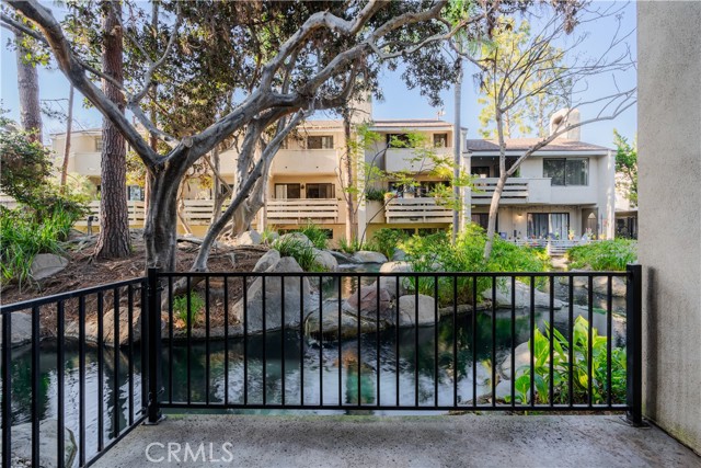 Detail Gallery Image 16 of 24 For 412 Brighton #27,  Costa Mesa,  CA 92627 - 1 Beds | 1 Baths