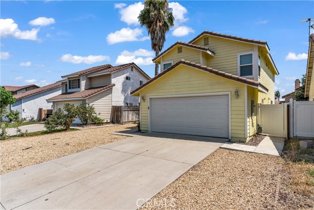 Detail Gallery Image 3 of 33 For 841 E Jackson St, Rialto,  CA 92376 - 3 Beds | 2/1 Baths