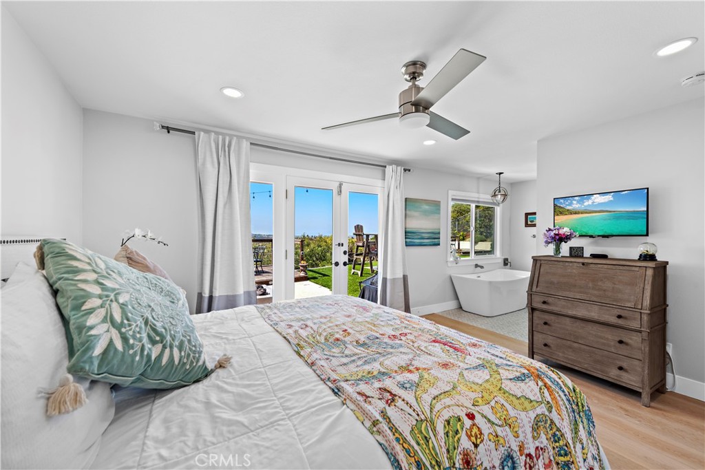 Db5eb61c 34f4 4b85 B32a 4834057aaa82