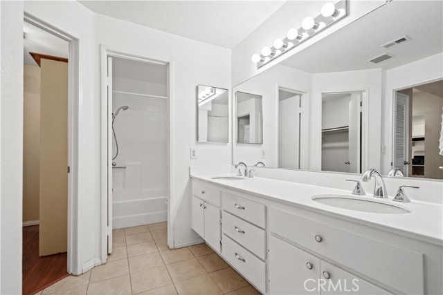 Detail Gallery Image 16 of 41 For 24123 Del Monte Dr #105,  Valencia,  CA 91355 - 1 Beds | 1 Baths