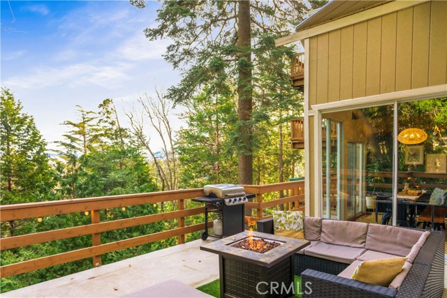 Detail Gallery Image 31 of 44 For 579 E Victoria Ct, Lake Arrowhead,  CA 92352 - 3 Beds | 2 Baths