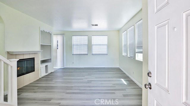 14412 Moon Valley Street, Victorville CA: https://media.crmls.org/medias/db5f799a-45b1-439f-885e-a9764bb7c0fa.jpg