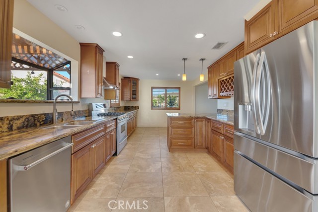 18665 Pad Court, Newhall CA: https://media.crmls.org/medias/db5f93fd-14ec-4c31-8cb6-bd5ab42266aa.jpg