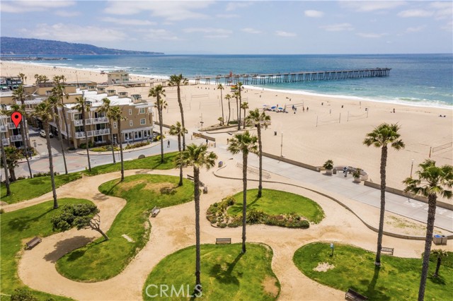 1300 The Strand, Hermosa Beach, California 90254, 1 Bedroom Bedrooms, ,1 BathroomBathrooms,Residential,Sold,The Strand,SB23083557