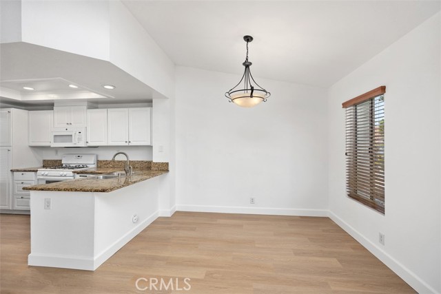 Detail Gallery Image 10 of 28 For 61 Rabano, Rancho Santa Margarita,  CA 92688 - 2 Beds | 2 Baths