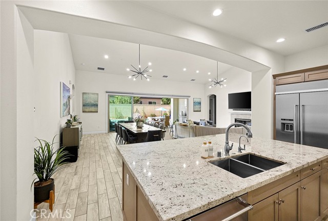 Image 6 of 33 For 55121 Summer Lynn Court