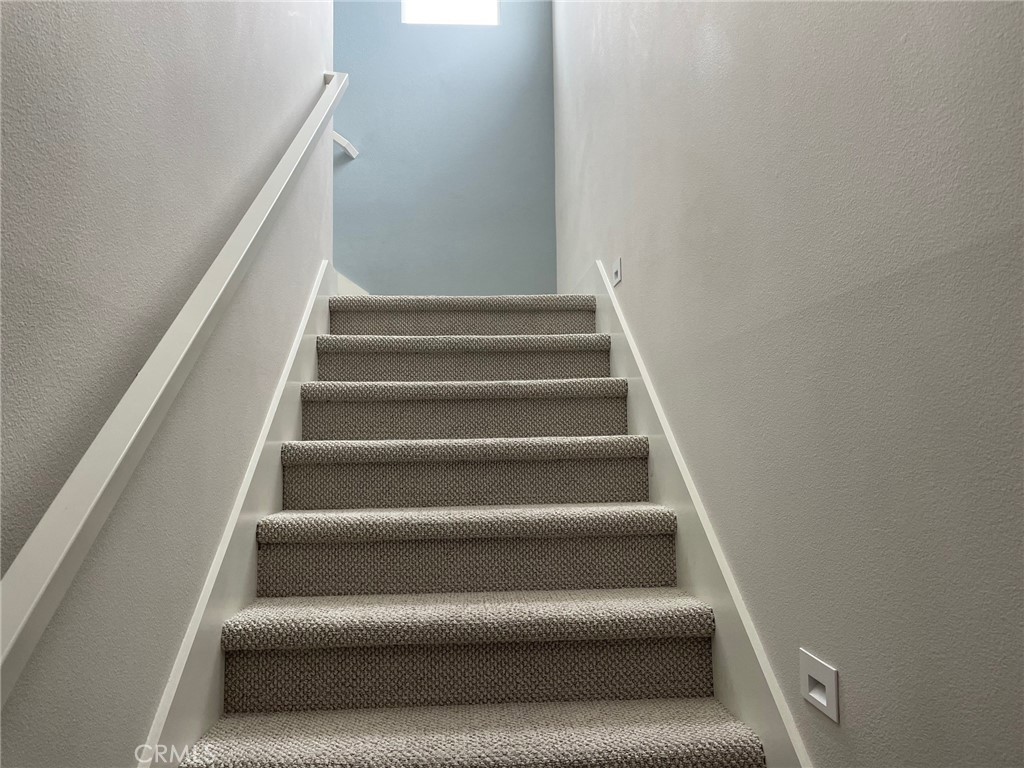 Db61cdb9 7371 4c3d 9d33 Eb02a5bdb2d8