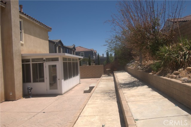 4832 Summerbreeze Court, Palmdale CA: https://media.crmls.org/medias/db625a04-0dae-46f1-b3ab-ec286aa64027.jpg