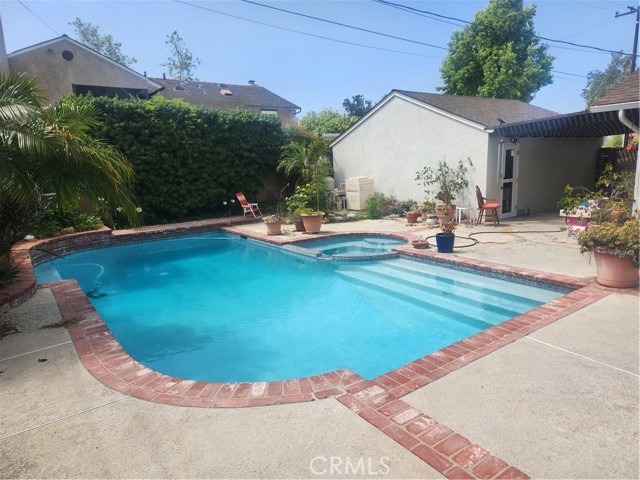 3082 Copa De Oro Drive, Los Alamitos CA: https://media.crmls.org/medias/db625a95-8fcb-4957-b8c7-a52cfeda8506.jpg