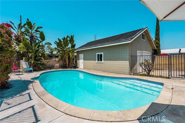522 N Clark Street, Orange CA: https://media.crmls.org/medias/db629f64-bda4-4448-8d9d-adc9c9e9d370.jpg