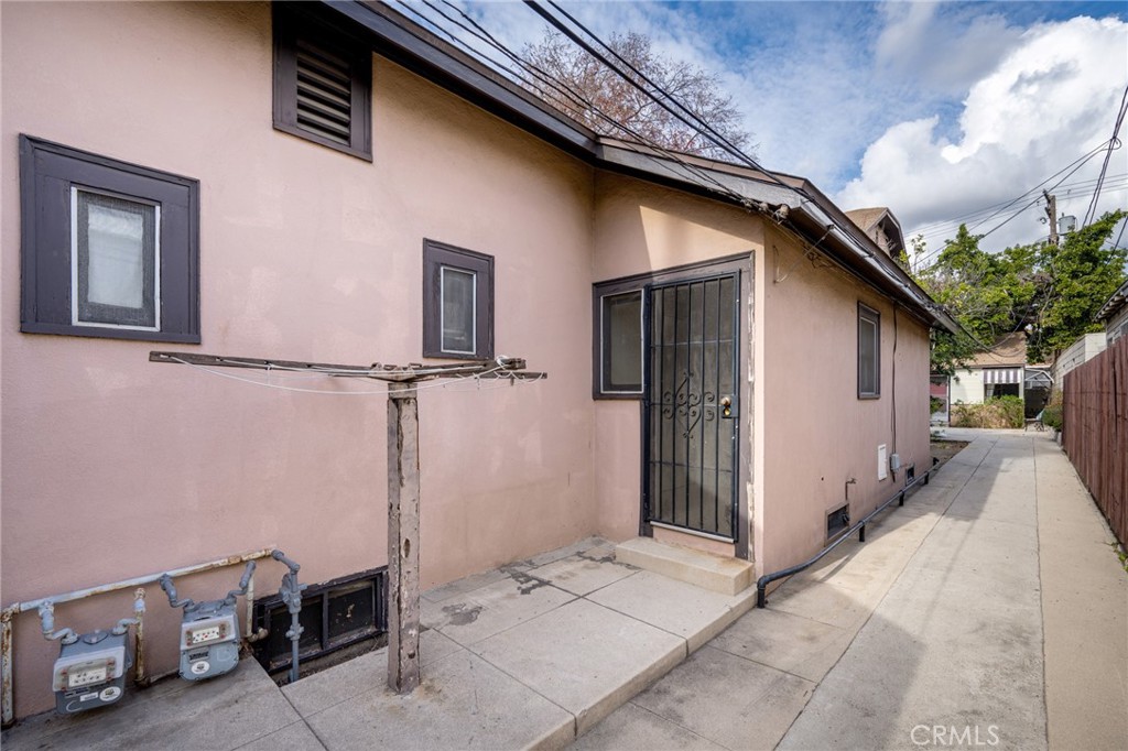 415 Riverdale DriveGlendale img 22