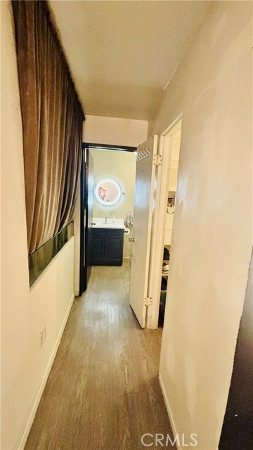 Hallway to the bathroom