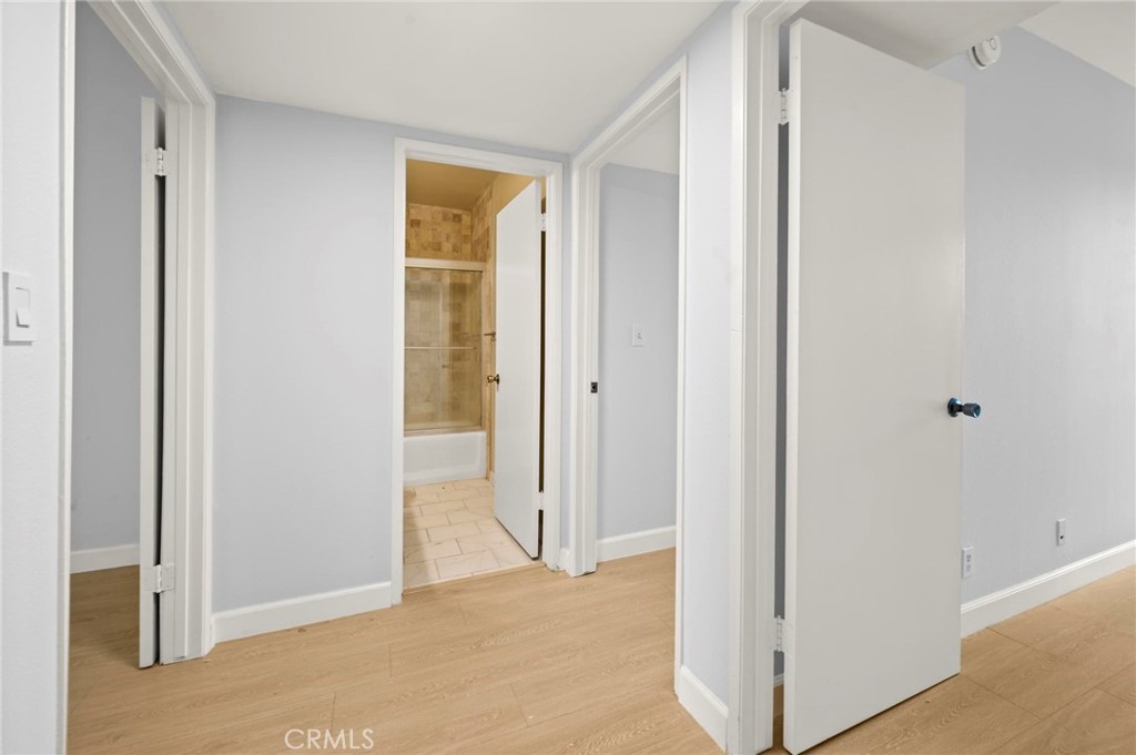 https://media.crmls.org/medias/db63f57b-e363-49bd-8591-01b18e95b465.jpg?preset=X-Large