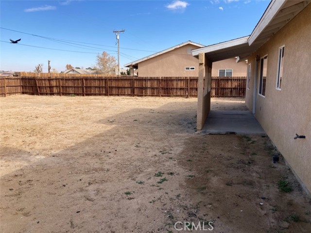 9841 Sally Avenue, California City CA: https://media.crmls.org/medias/db645b89-f81b-4027-882a-4f45767106ae.jpg