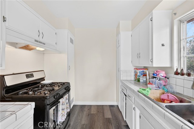 Detail Gallery Image 17 of 75 For 223 N Chester, Compton,  CA 90221 - – Beds | – Baths