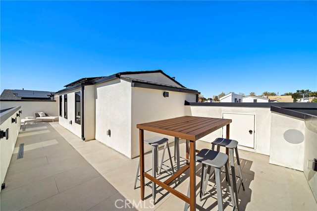 Detail Gallery Image 35 of 54 For 612 1/2 Begonia, Corona Del Mar,  CA 92625 - 2 Beds | 2/1 Baths