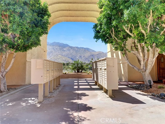 Detail Gallery Image 29 of 42 For 400 N Sunrise Way #224,  Palm Springs,  CA 92262 - 2 Beds | 2 Baths
