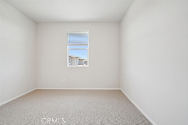221 Aurora Lane, Pomona CA: https://media.crmls.org/medias/db655047-0e67-4bdf-b305-4e44e0ec430b.jpg