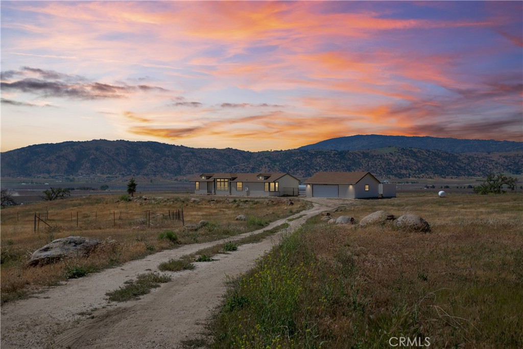 25711 Rocky Meadow Lane, Tehachapi, CA 93561