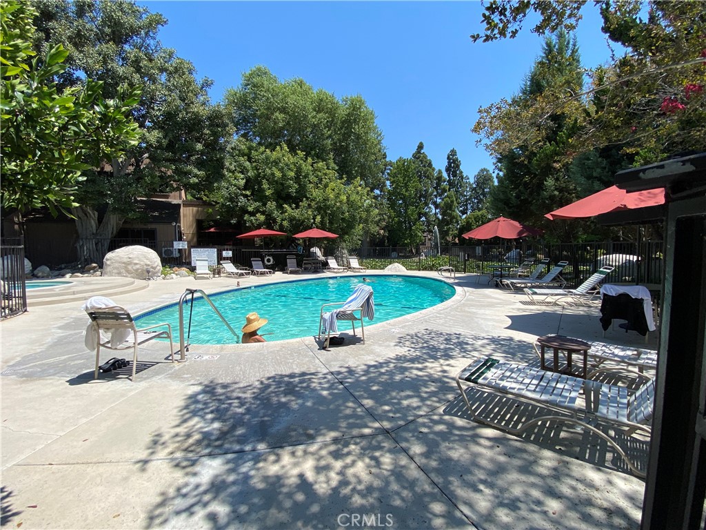 MLS #OC25180948 image #17