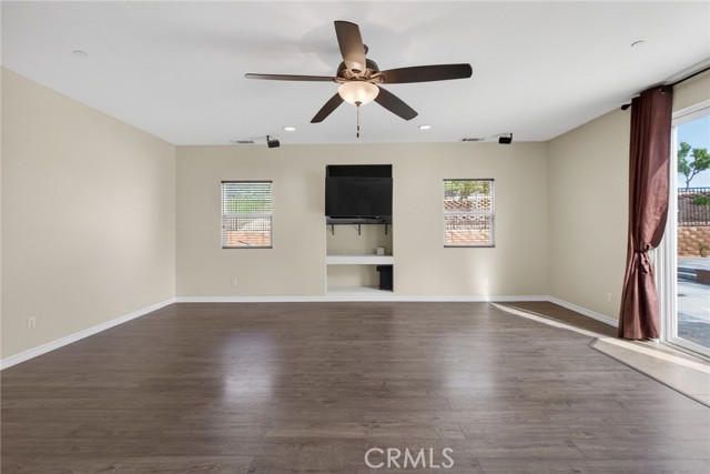 Detail Gallery Image 17 of 54 For 22270 Pinto Dr, Canyon Lake,  CA 92587 - 4 Beds | 3 Baths