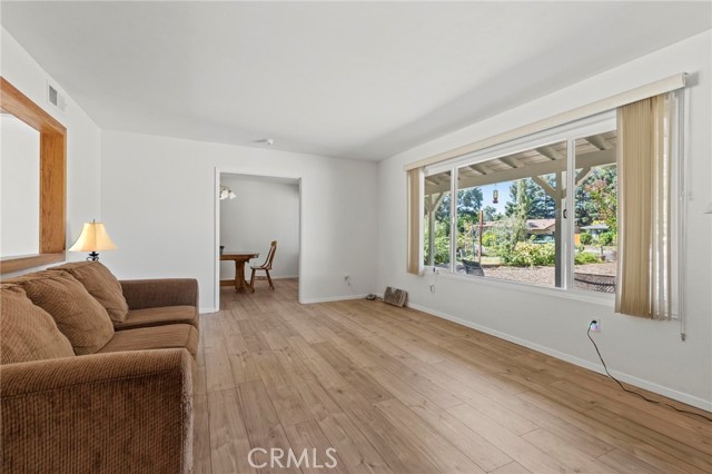 2170 Ramsey Way, Chico CA: https://media.crmls.org/medias/db6789cb-5f2c-4b61-b011-666bc5d79d49.jpg