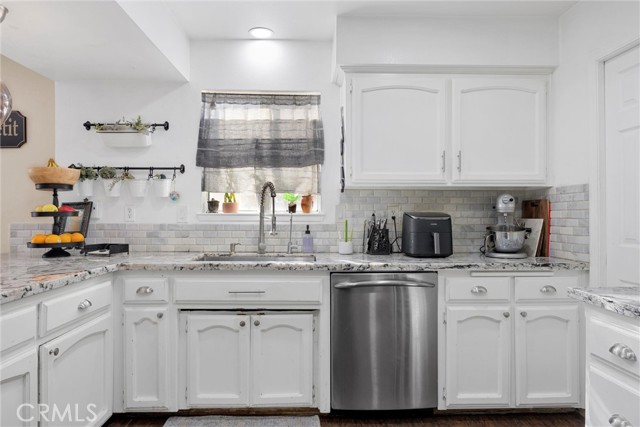 Detail Gallery Image 21 of 43 For 7605 Carson Hill Ct, Bakersfield,  CA 93313 - 4 Beds | 2/1 Baths