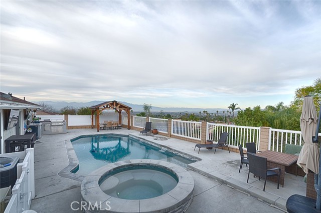 Detail Gallery Image 40 of 52 For 2015 W Ontario, Corona,  CA 92882 - 4 Beds | 2 Baths