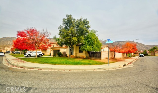 Detail Gallery Image 3 of 42 For 9824 Tamalpais Place, Moreno Valley,  CA 92557 - 4 Beds | 2/1 Baths