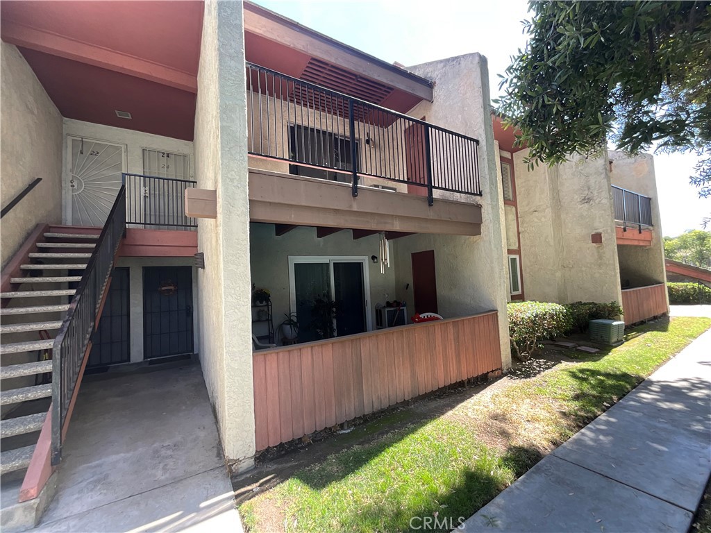 1052 S Idaho #24