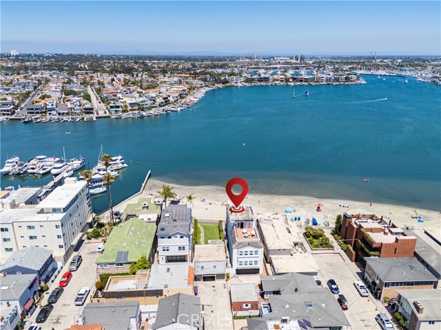 Detail Gallery Image 2 of 26 For 6310 Bayshore Walk, Long Beach,  CA 90803 - 3 Beds | 2 Baths