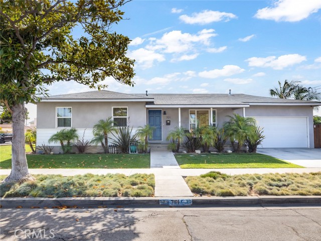 701 Firmona Avenue, Redondo Beach, California 90278, 3 Bedrooms Bedrooms, ,2 BathroomsBathrooms,Residential,Sold,Firmona,SB21149266