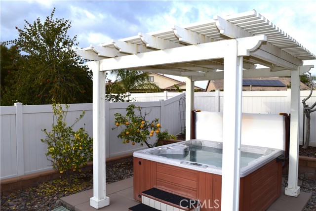 Detail Gallery Image 14 of 15 For 1648 via Simpatico, Hemet,  CA 92545 - 2 Beds | 2/1 Baths