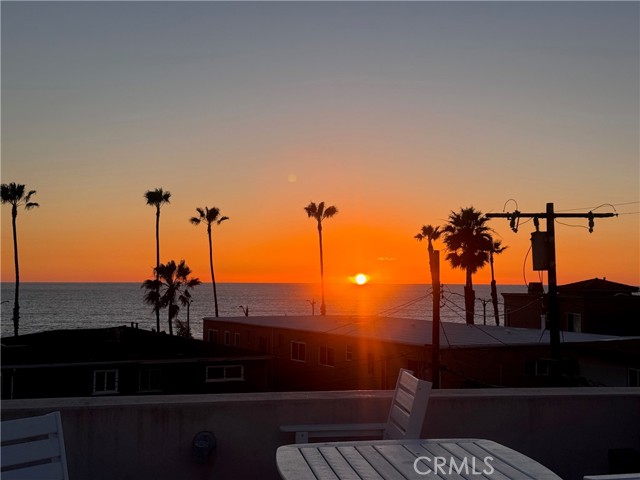 Detail Gallery Image 34 of 36 For 105 Paseo De La Playa #F,  Redondo Beach,  CA 90277 - 3 Beds | 3/1 Baths