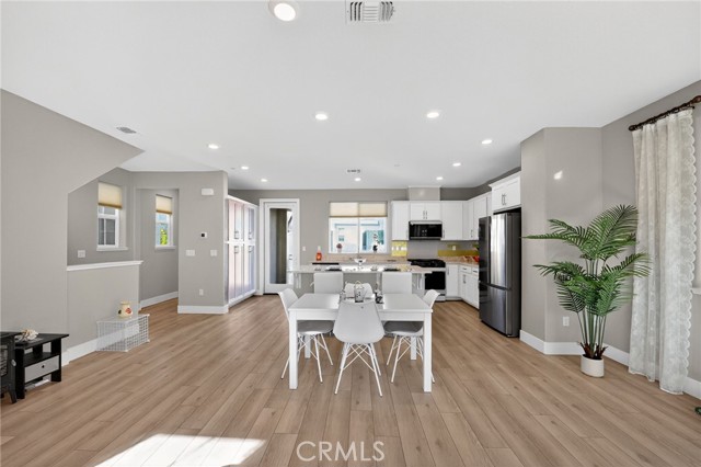 Detail Gallery Image 8 of 67 For 1303 Antonella, Hayward,  CA 94541 - 3 Beds | 3/1 Baths