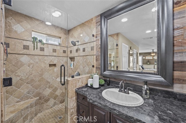 19151 Diplomat Avenue, Corona CA: https://media.crmls.org/medias/db6dd8a0-8637-4e16-9100-4a16317c14f7.jpg