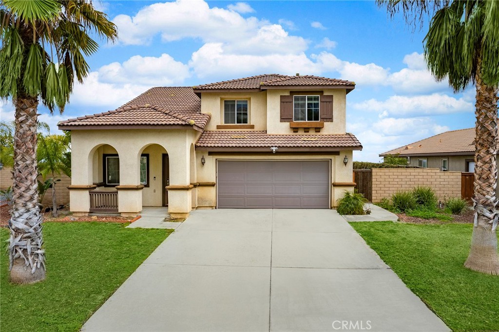29336 Lake Mist Drive, Lake Elsinore, CA 92530