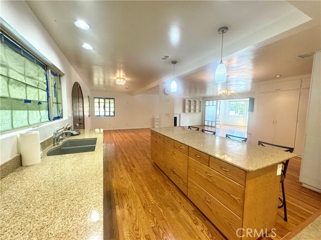 Detail Gallery Image 6 of 29 For 712 W 8th, Claremont,  CA 91711 - 3 Beds | 2 Baths