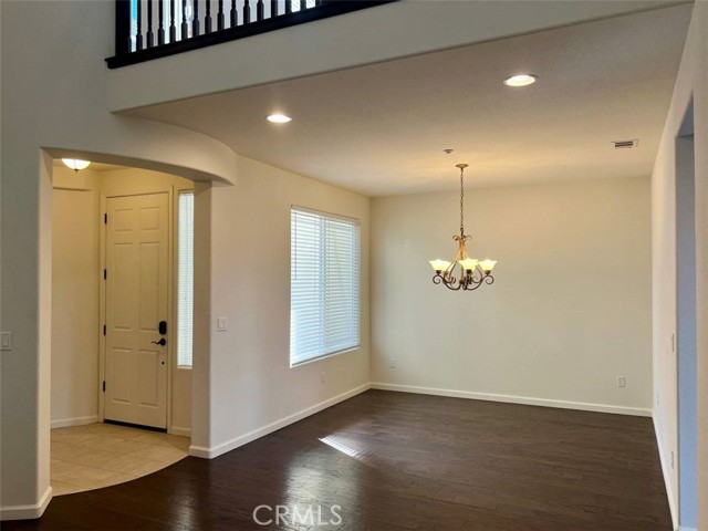 Detail Gallery Image 8 of 26 For 1737 Bilbao Dr, Santa Maria,  CA 93454 - 3 Beds | 2/1 Baths