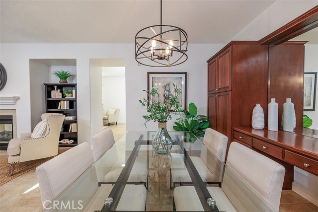 72 Orange Blossom, Ladera Ranch CA: https://media.crmls.org/medias/db6ec4bf-3d4c-4bab-b389-98086b8cae52.jpg
