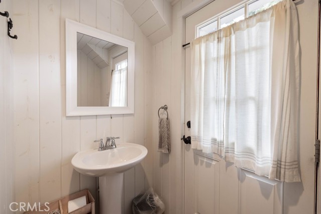 Detail Gallery Image 48 of 49 For 644 Marin, Big Bear Lake,  CA 92315 - 2 Beds | 3 Baths