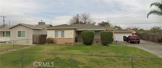 Detail Gallery Image 2 of 11 For 18236 Owen, Fontana,  CA 92335 - 3 Beds | 1 Baths