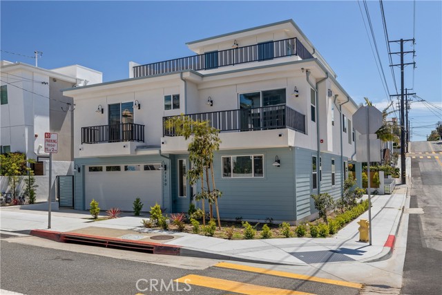2100 Carnegie Lane, Redondo Beach CA: https://media.crmls.org/medias/db6f640e-57bb-4d0b-bb11-57f59ae3c849.jpg