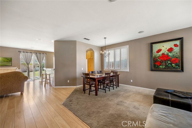 Detail Gallery Image 11 of 38 For 7432 River Glen Dr, Jurupa Valley,  CA 92509 - 4 Beds | 2 Baths