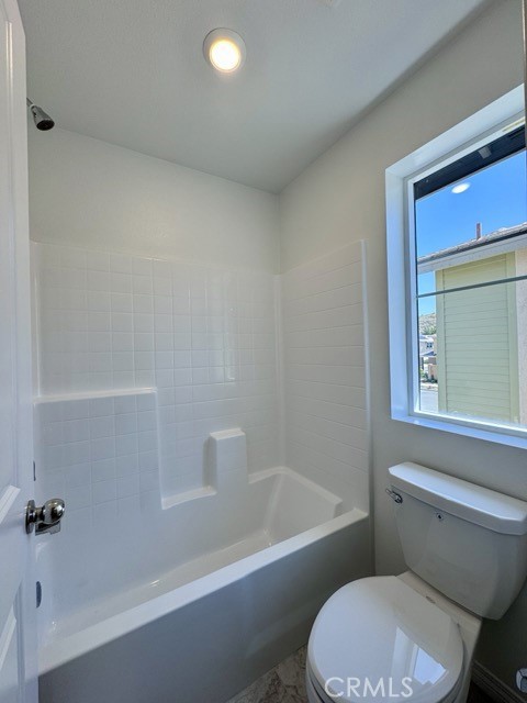 30045 Sunset Pier Drive, Menifee CA: https://media.crmls.org/medias/db6fa352-092f-4c27-9b26-c84bccd0b48c.jpg