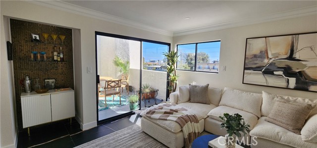Detail Gallery Image 32 of 57 For 11845 Mayfield Ave #303,  Los Angeles,  CA 90049 - 2 Beds | 2/1 Baths